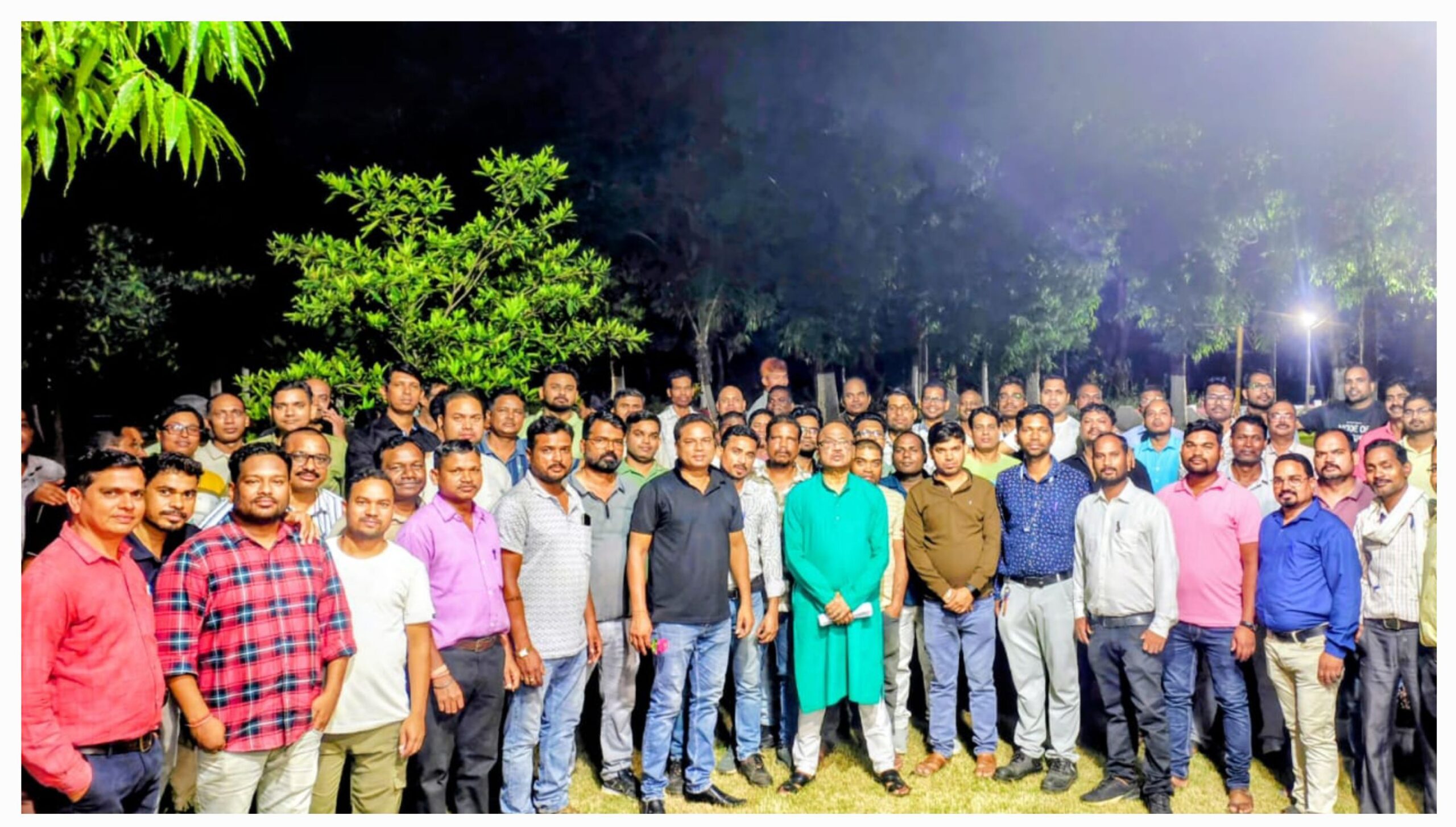 विद्युत कंपनी एम डी के कोरबा प्रवास पर कर्मचारियों ने किया विरोध प्रदर्शन